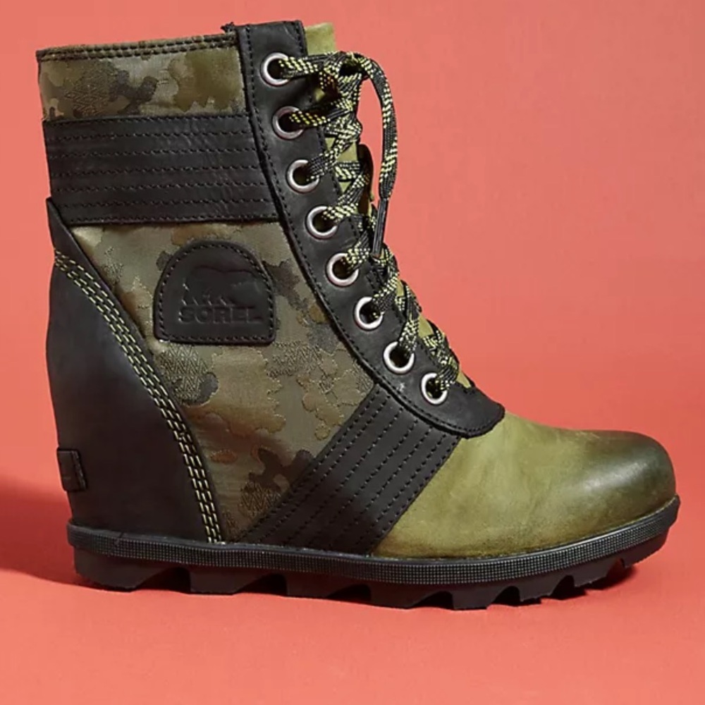 Sorel Lexie Wedge Boots Camo Hiker Green | Lace Up Waterproof | Women’s 8